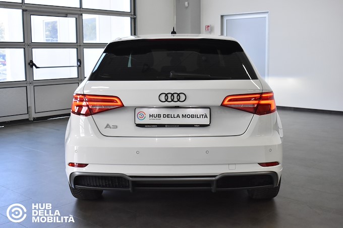 AUDI A3 SPB 30 g-tron S tronic Admired